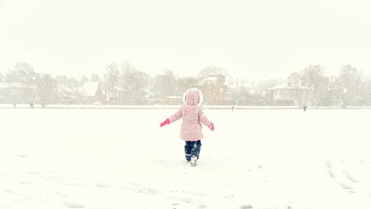 An 8-year-old girl changed her mind about playing outside, hopped on a bus, and left for Astana.